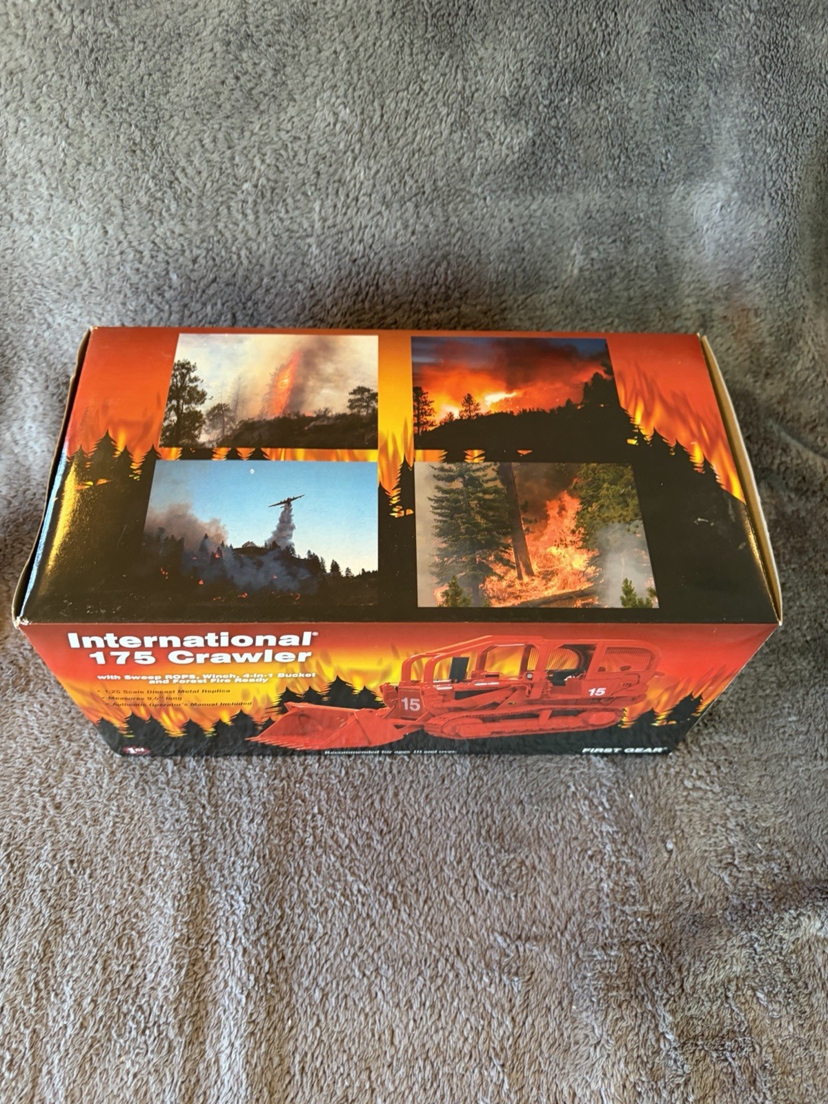 1/25 International Harvester 175 Crawler With Bucket, Red Fire Department #15