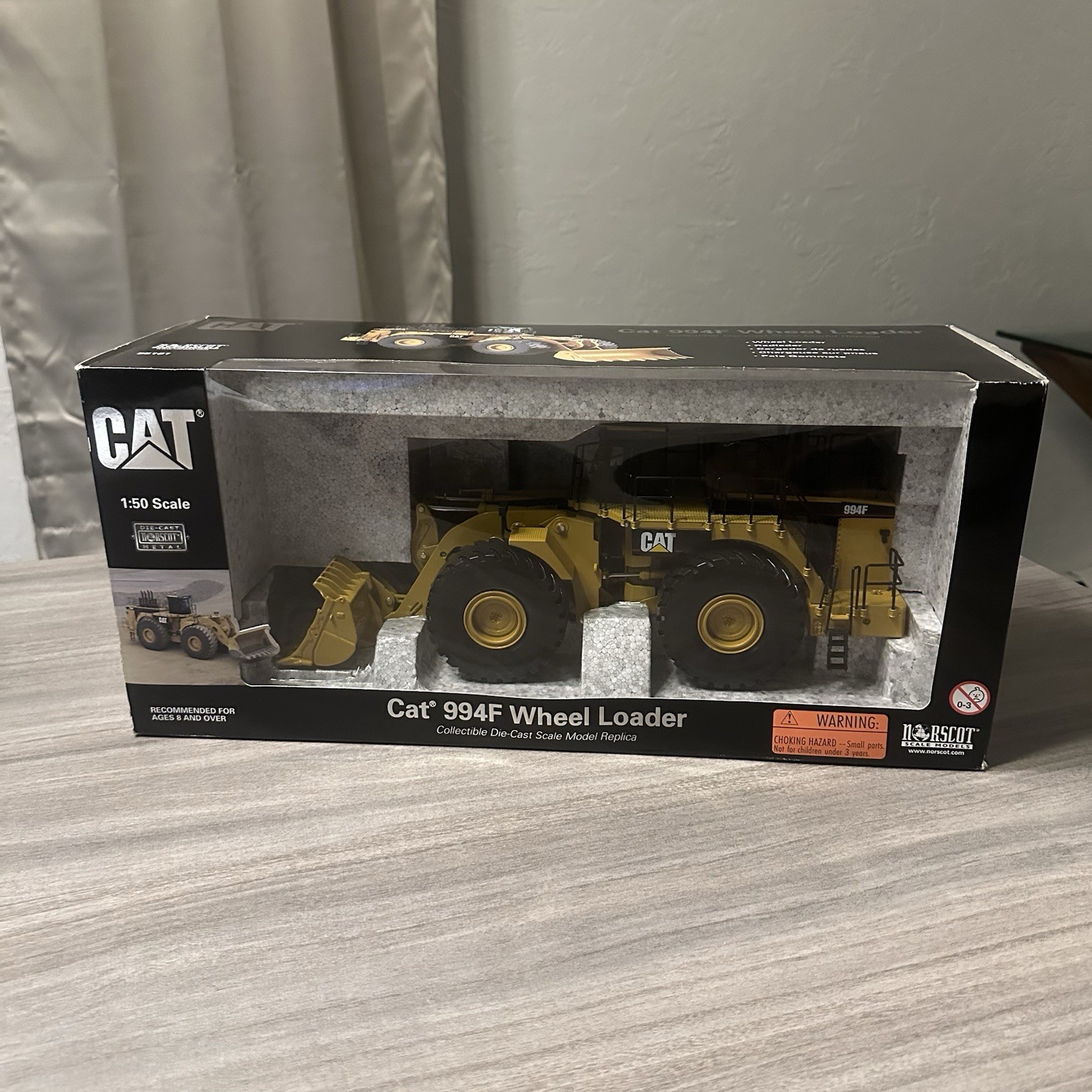 1/50 Norscot CAT 994F Wheel Loader Payloader DieCast Mint In Box!