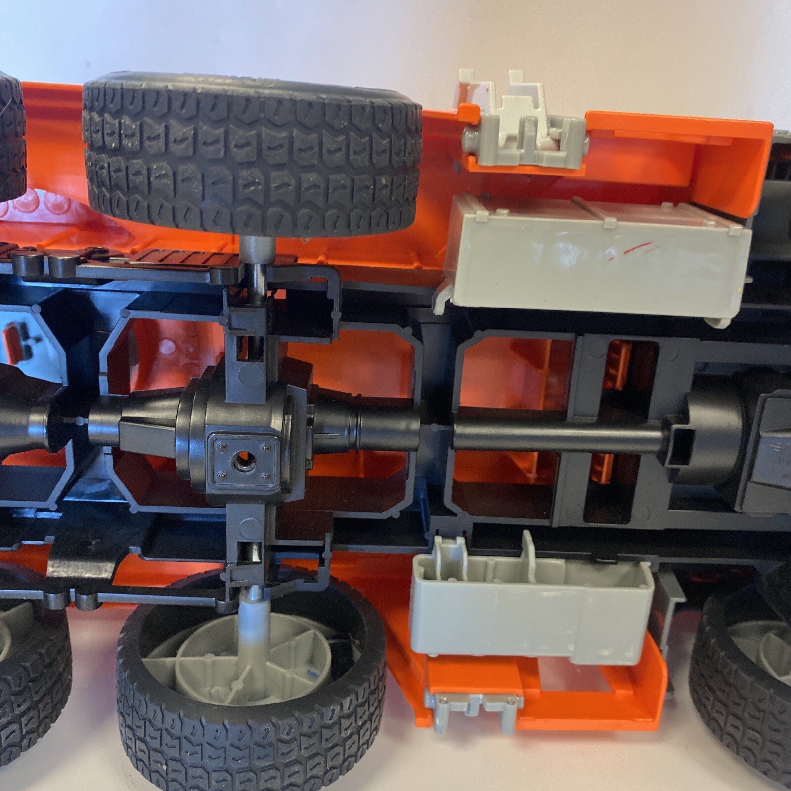 DRIVEN – Toy Crane Truck – Standard Series