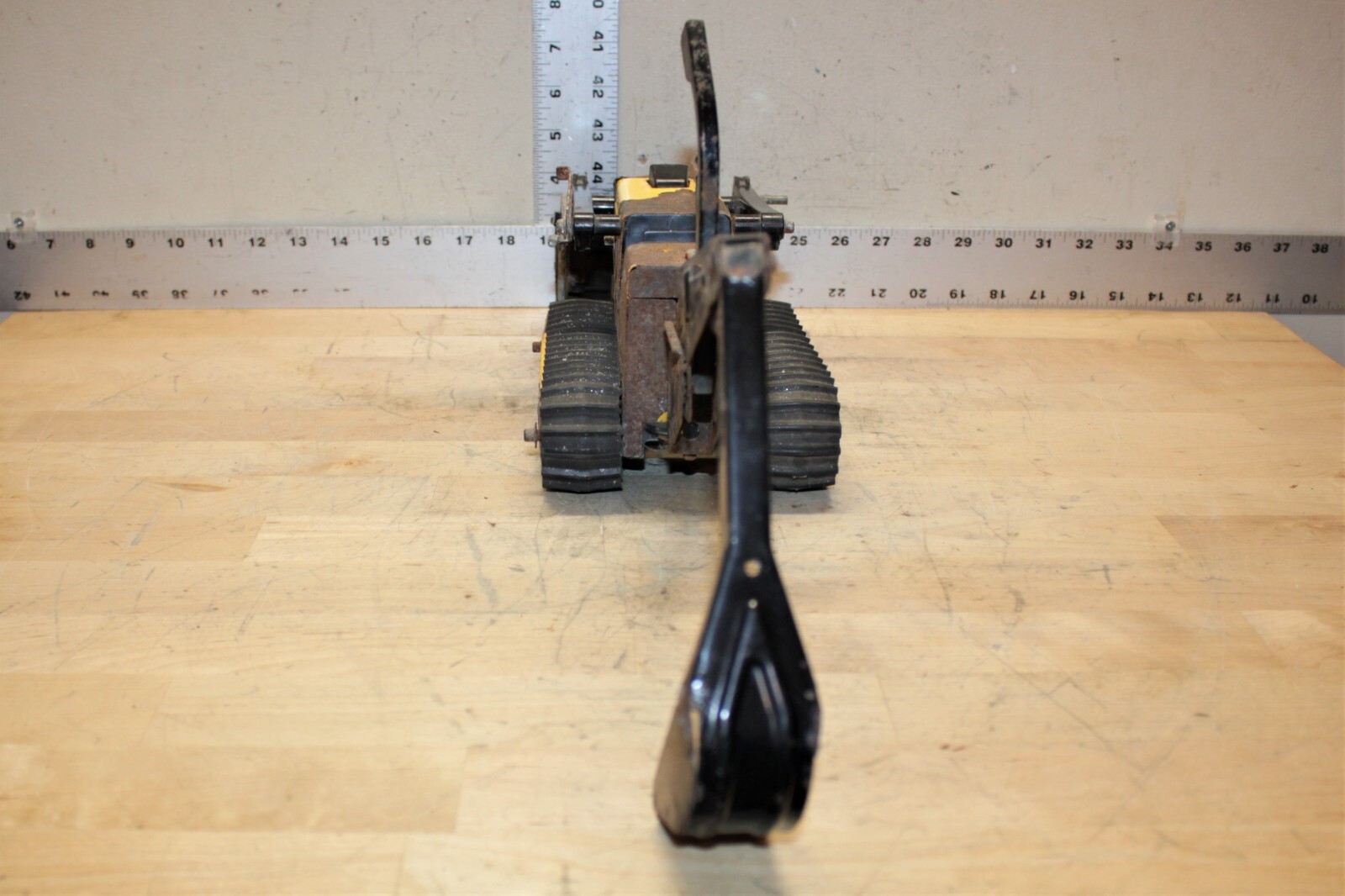 Vintage Tonka T-6 Front End Loader Backhoe Bulldozer Rubber Track Pressed Steel