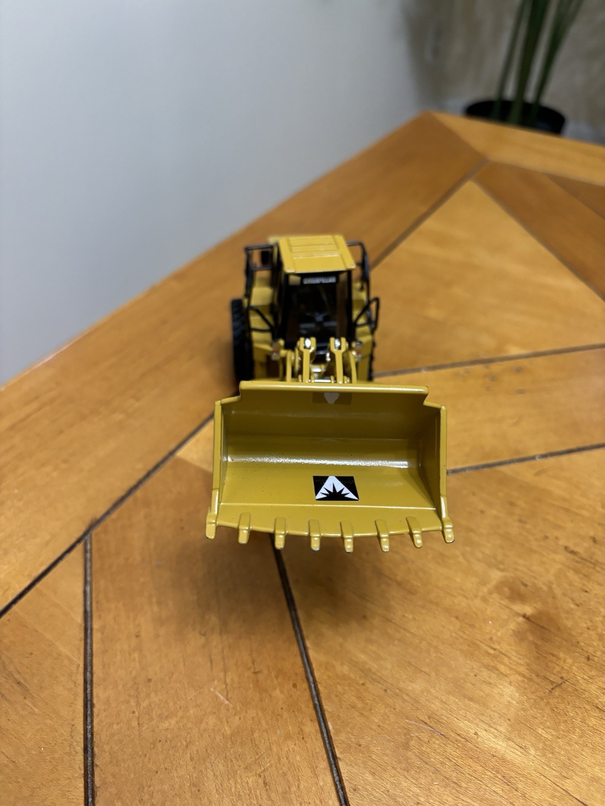 CAT 980G Wheel Loader Truck Diecast Construction Toy Norscot Collectible Read