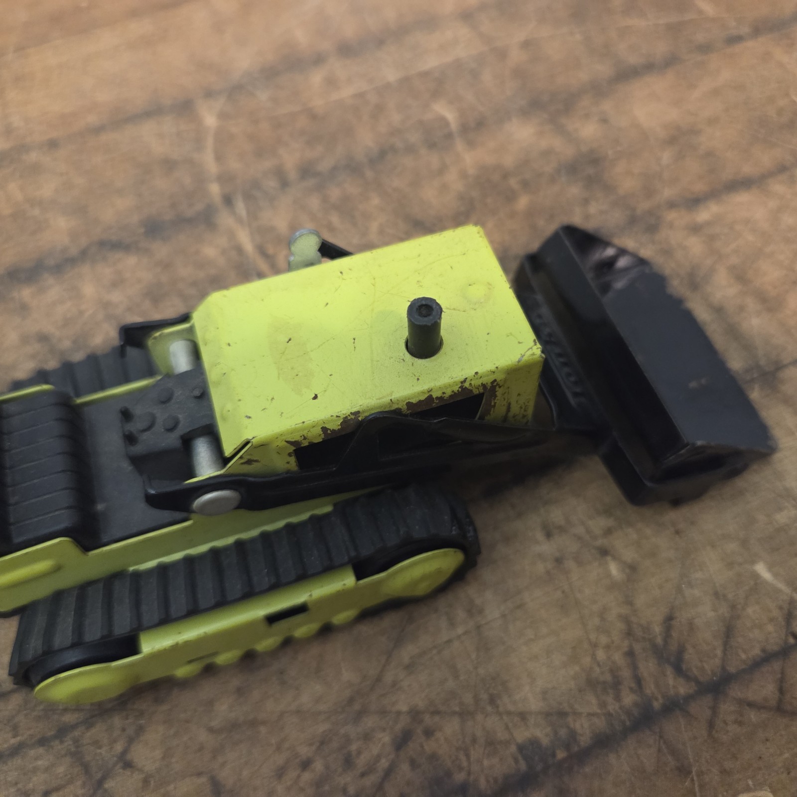 2 Vintage 1970s Tonka Green & Black Mini 1:43 Bulldozer Front End Loader 5.5”