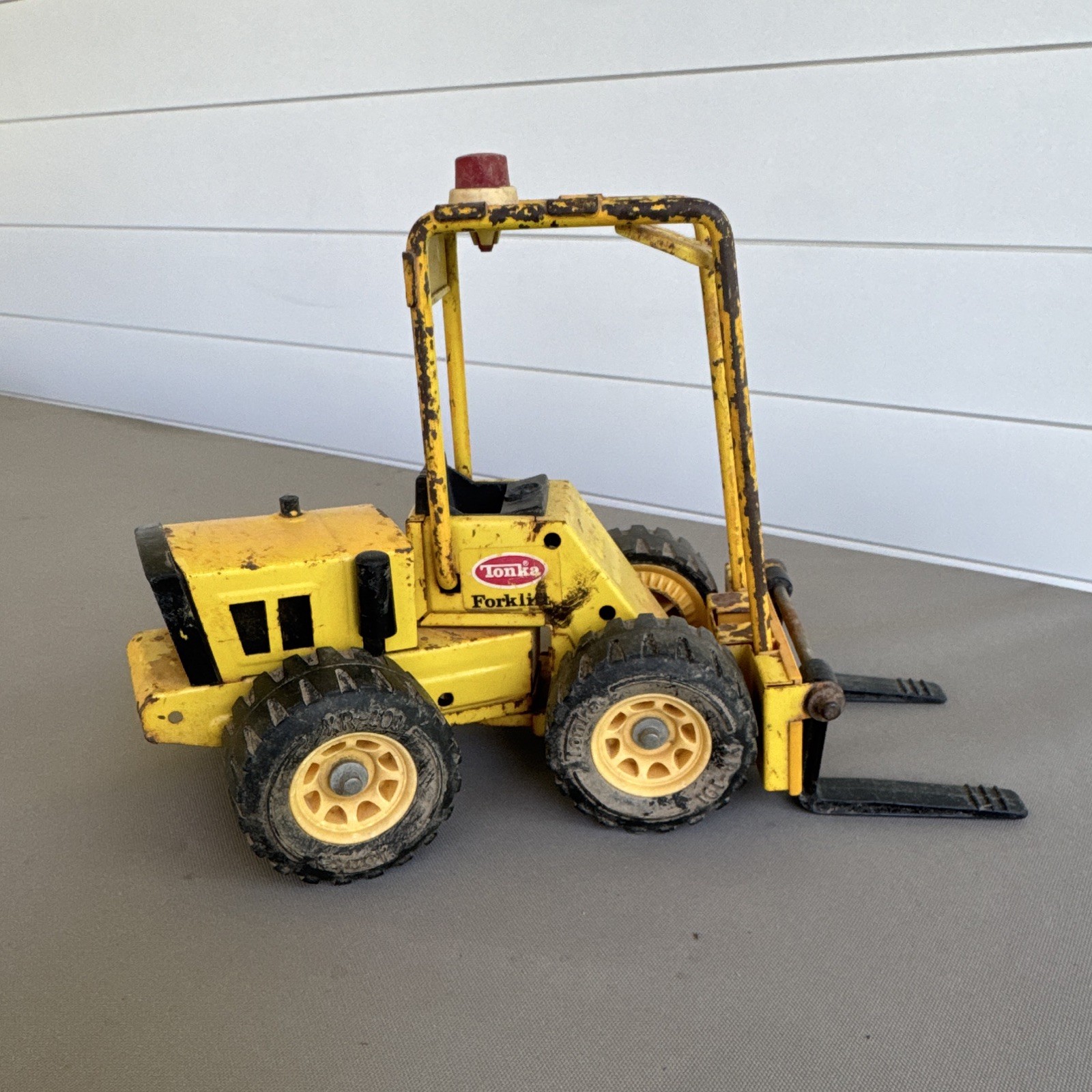 Vintage Tonka Forklift Yellow Black Construction Toy