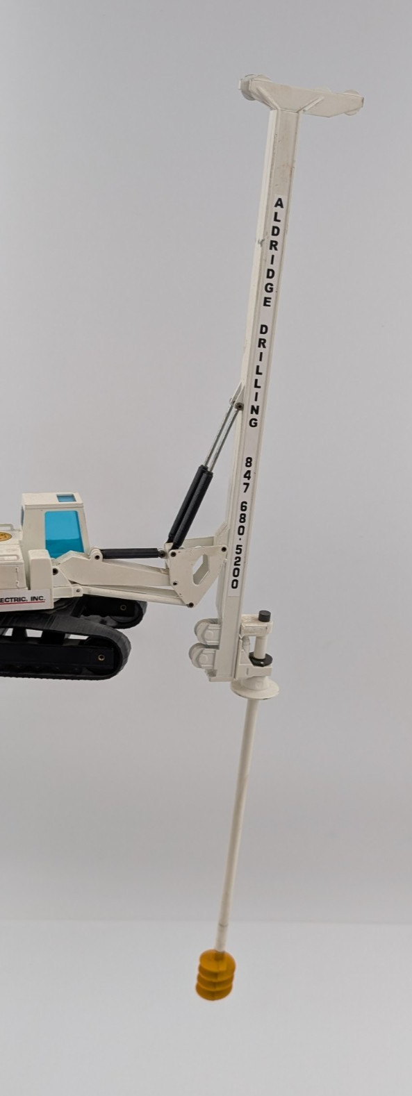 NZG 358 Drilling Rig White Die Cast 1/50 Aldridge Drilling 50th Anniversary RARE