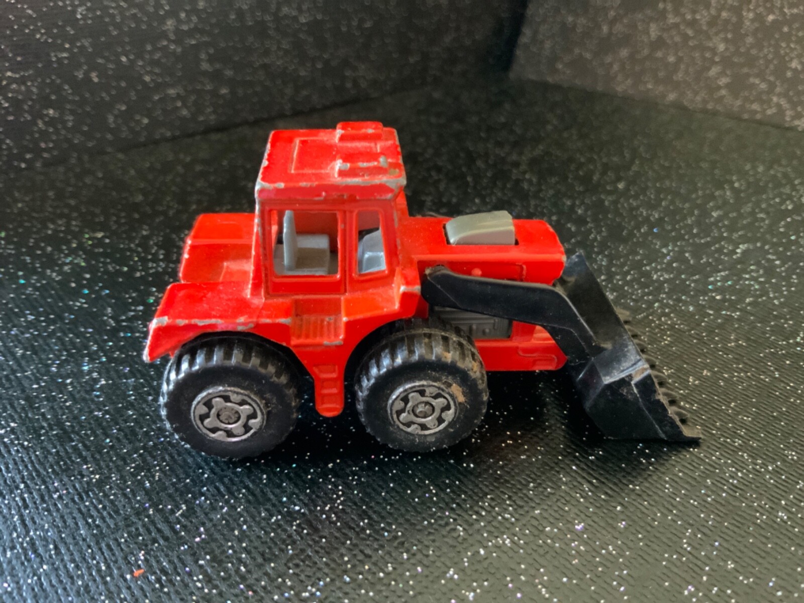 Matchbox Lesney Superfast No. 29 Red Diecast Tractor Shovel