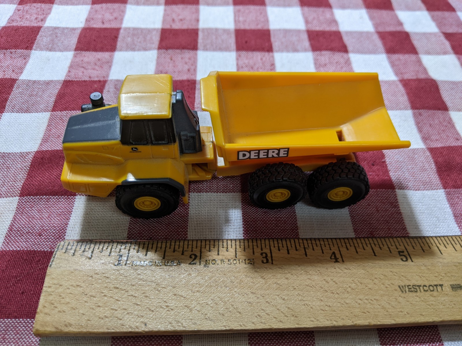 Ertl John Deere Licensed 0620CX00 Dump Truck Vintage Toys Collectors Farm