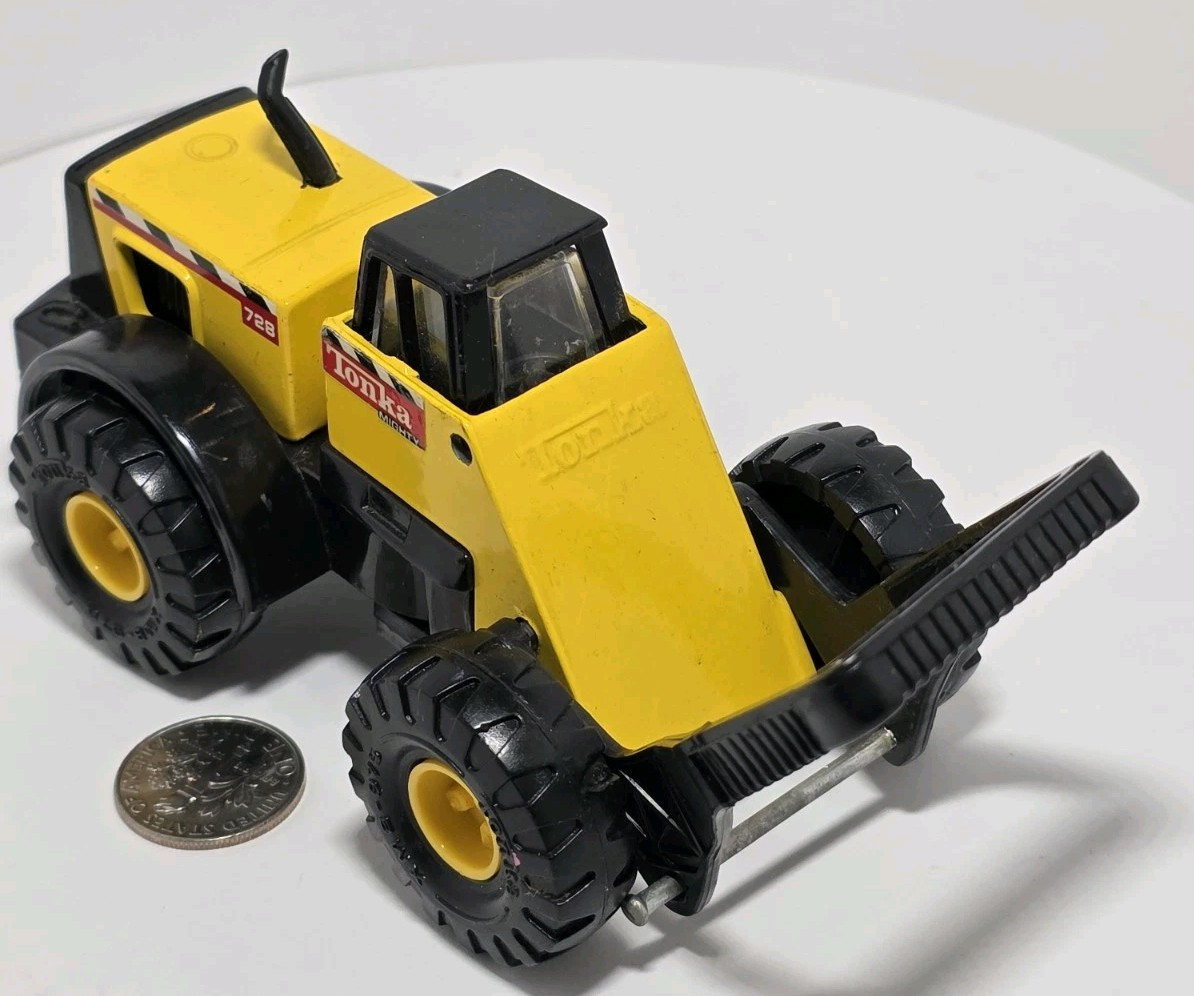 Lot of 2 Hasbro Maisto 1998 Vehicles Tonka Mighty Mini-Dump Front Truck Loader