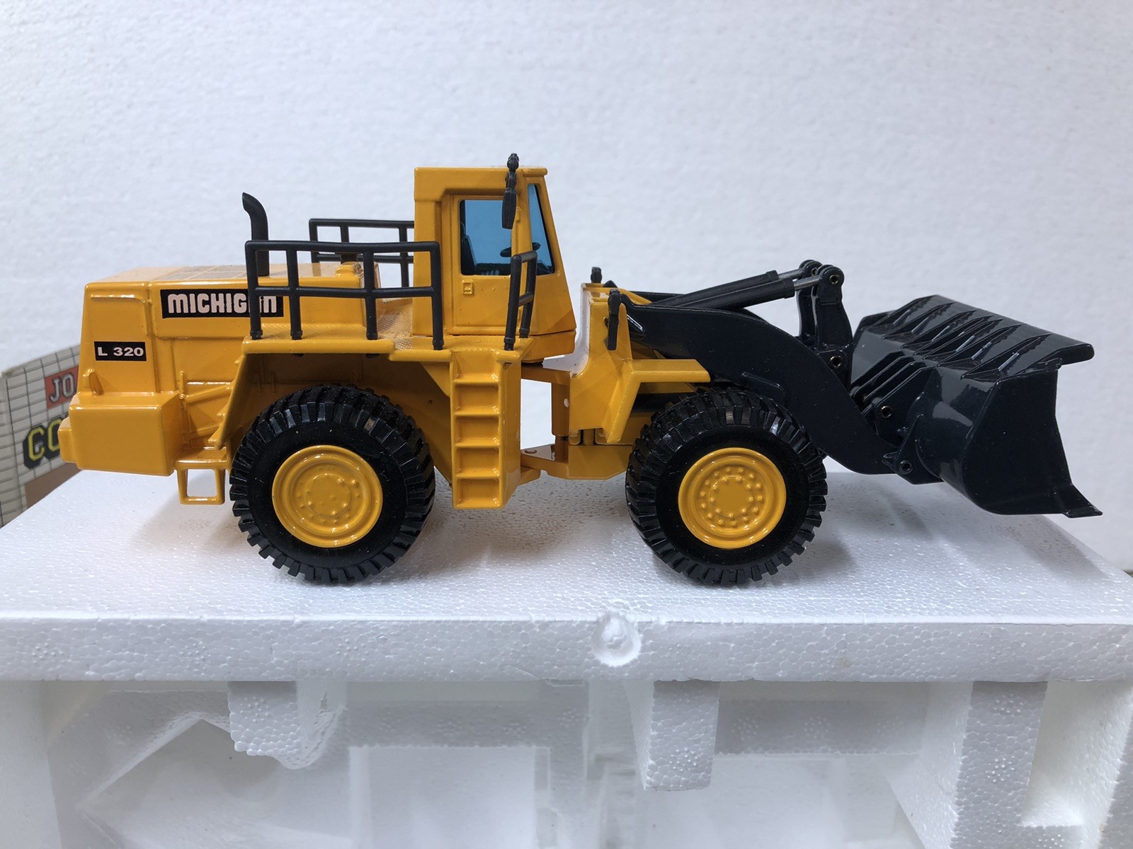 Joal 239 Michigan L320 Wheel Loader 1/50 Scale Diecast