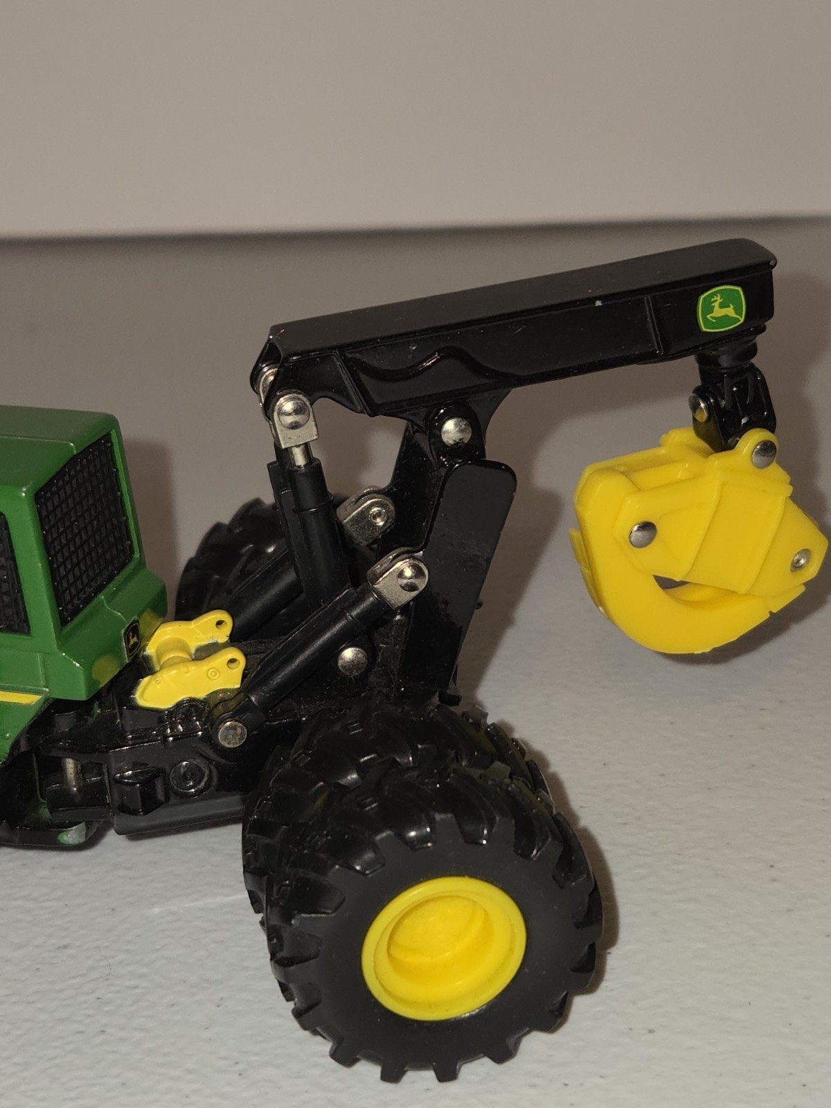1:50 Scale John Deere 648G-III Log Skidder By Ertl