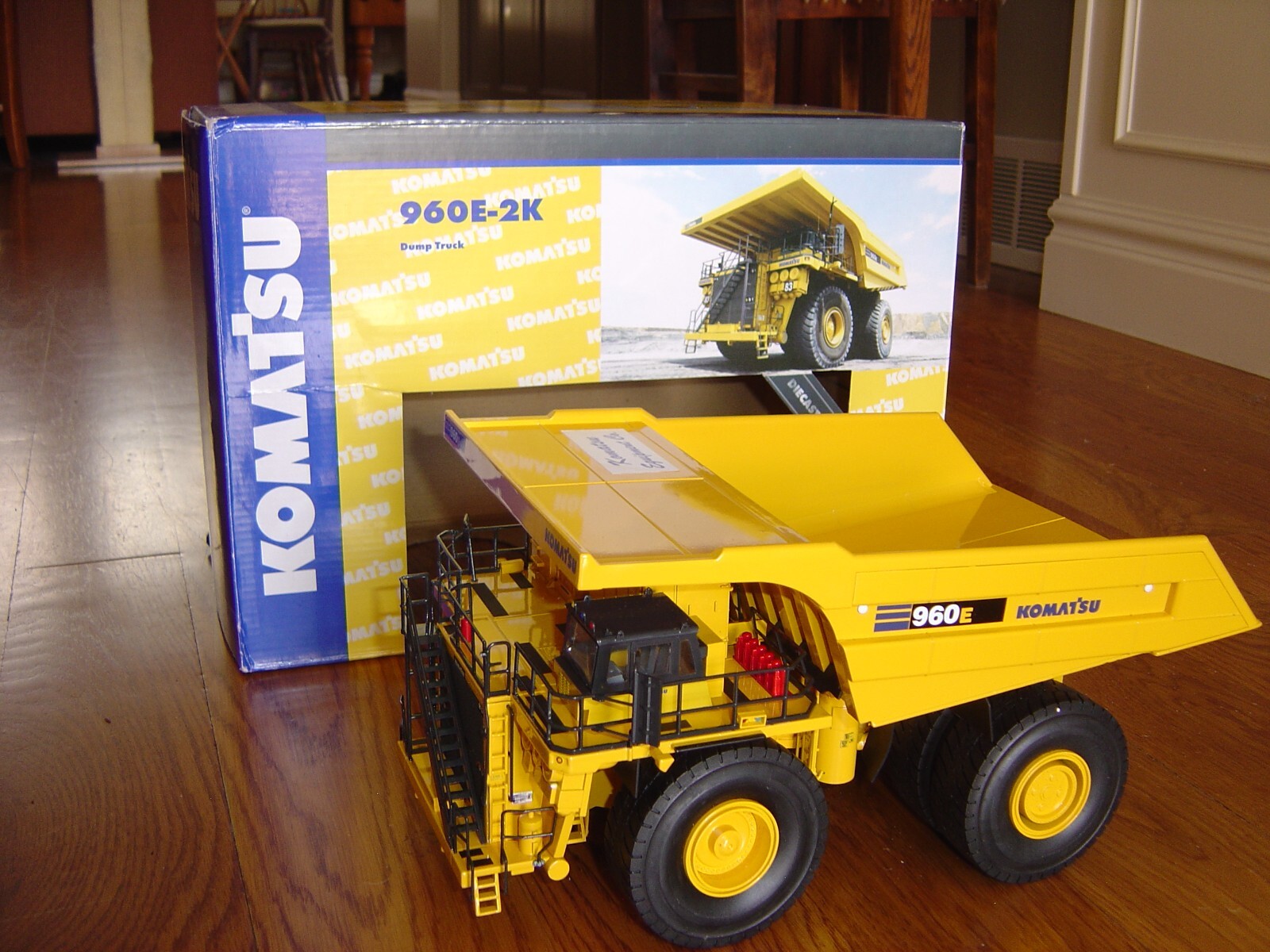 Komatsu 960E – 2K Dump Truck 1:50 Diecast Model by First Gear