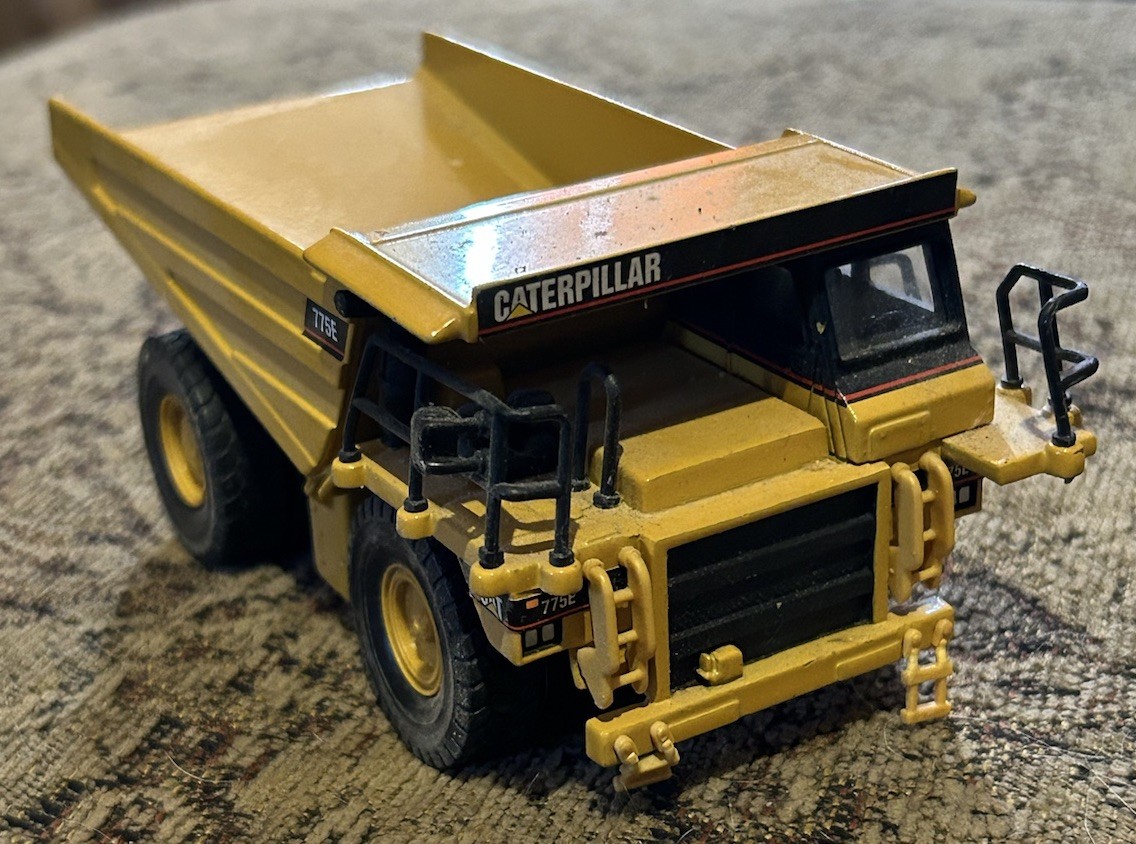 ‘Norscot Group Inc’ Caterpillar 775E Off Highway Dump Truck Used No Box COOL!!!