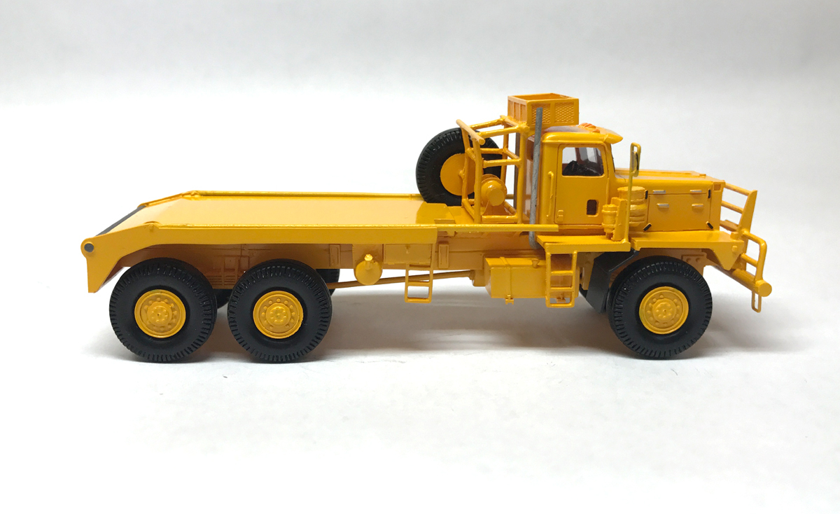 HO 1/87 Pacific P12W “Roughneck” – yellow colour – Ready Made Resin Model