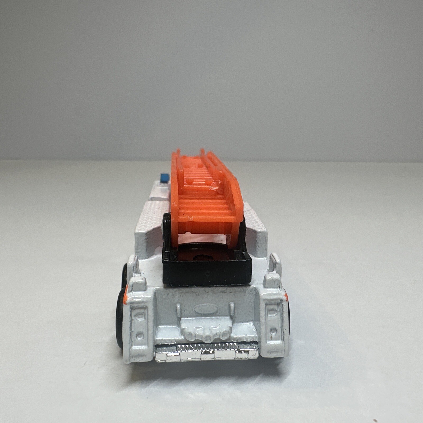 Matchbox FIRE TRUCK 1982 White Fire Rescue Engine Co. Toy Car Collectible