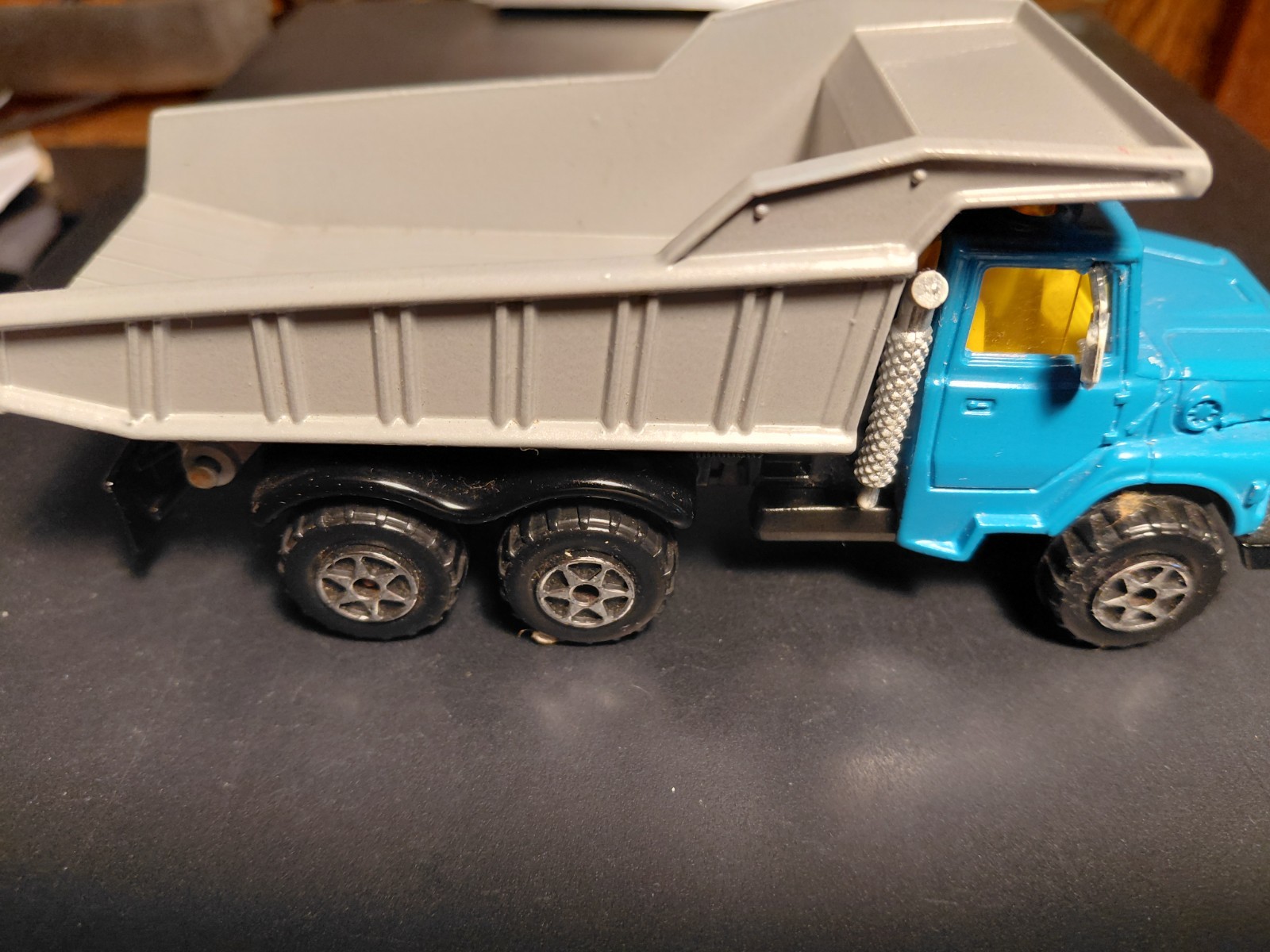 Majorette metal diecast dumptruck HP 312 ECH 160 Blue cab,vertical line gray bed