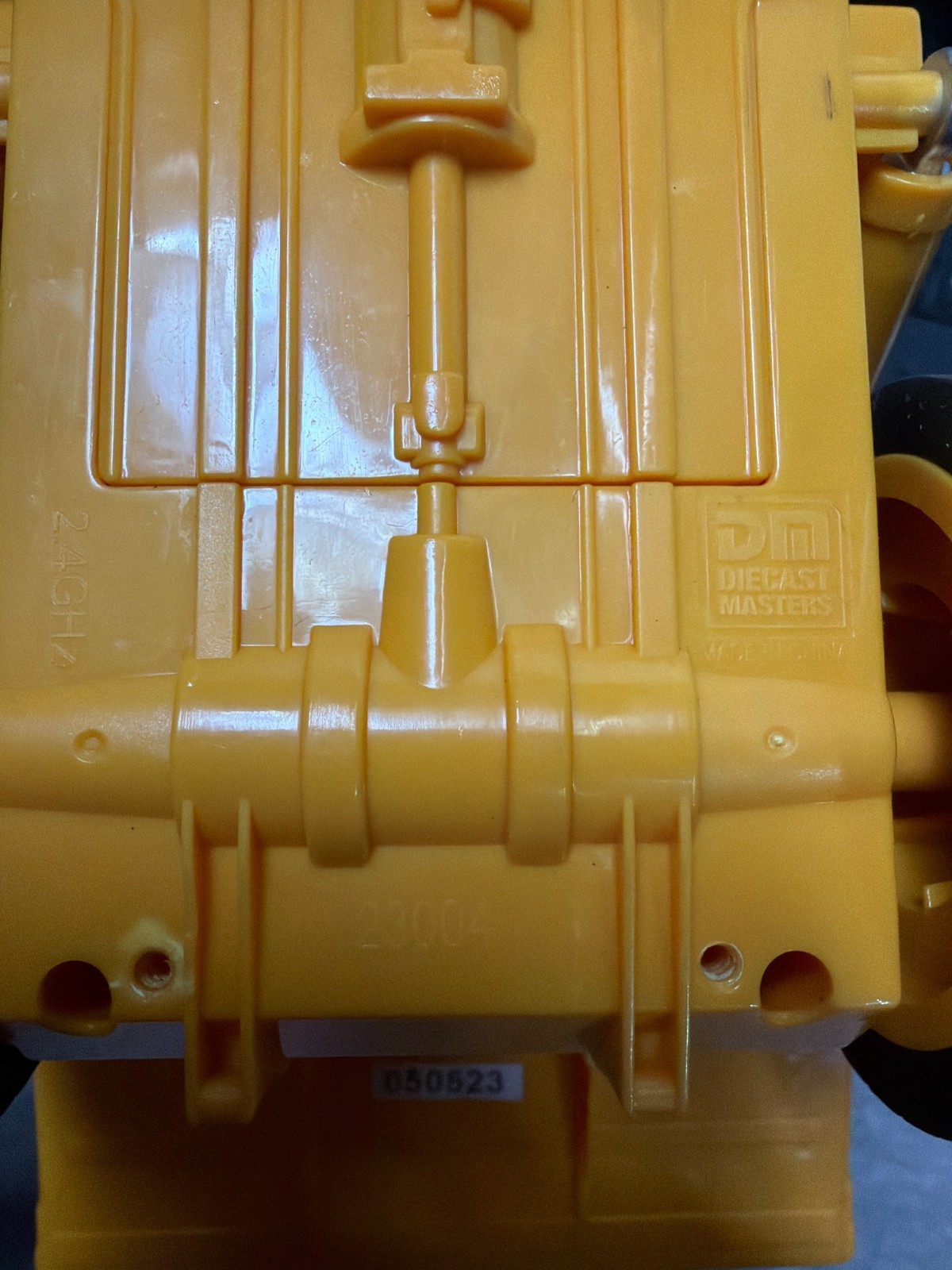 Diecast Masters CAT 770 RC Mining Dump Truck – 10″ – Untested – As-Is