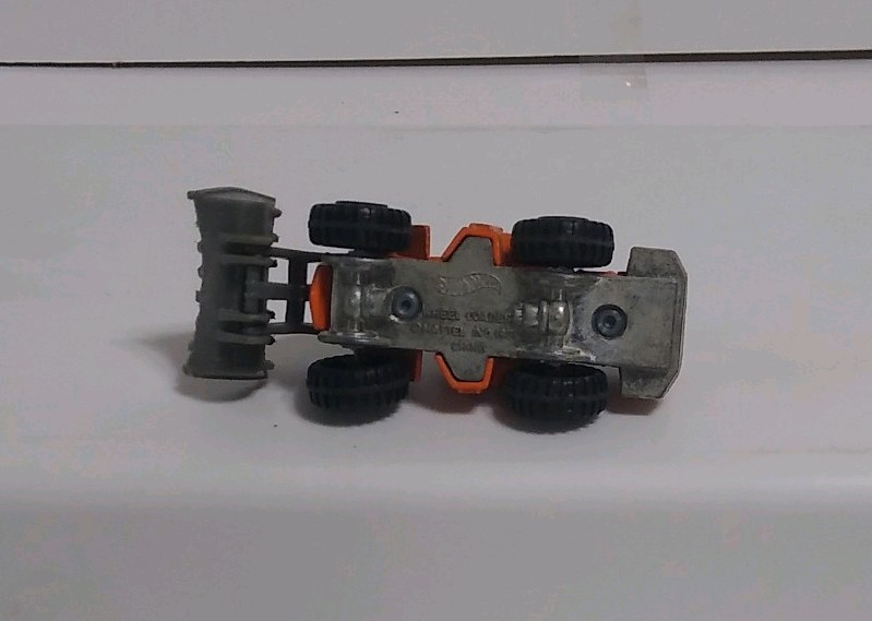 Orange/Black/Gray Diecast Construction Loader Front Loader Scoop Vehicle