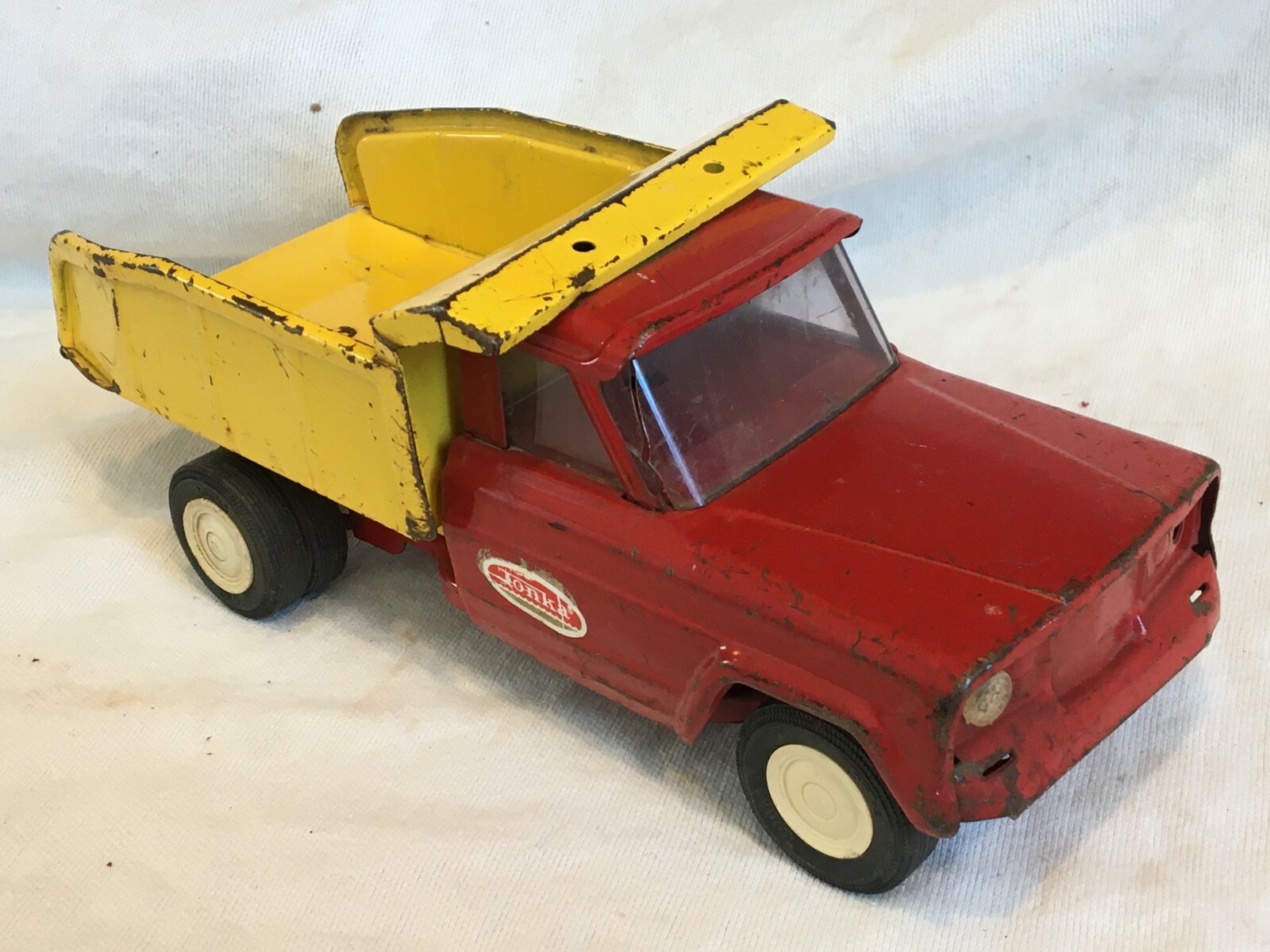 Vintage Tonka Dump Truck Jeep Metal Red Yellow Mound Minnesota