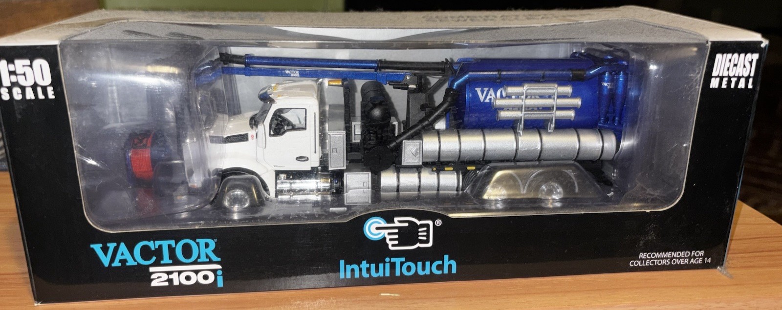 First Gear Vactor 2100i IntuiTouch 1:50 Diecast Metal Model Truck Unopened