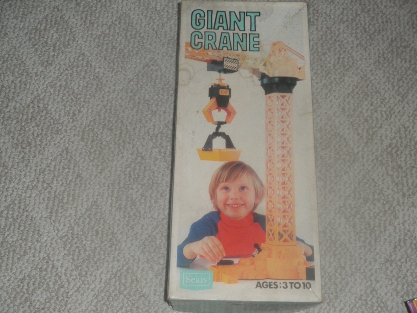 SEARS GIANT CRANE COMPLETE WITH ORIGINAL BOX–NON WORKING FOR PARTS