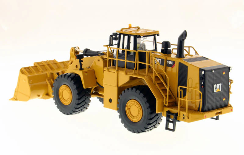 CAT Caterpillar 988K Wheel Loader with Operator “High Line Series” 1/50 Diecast