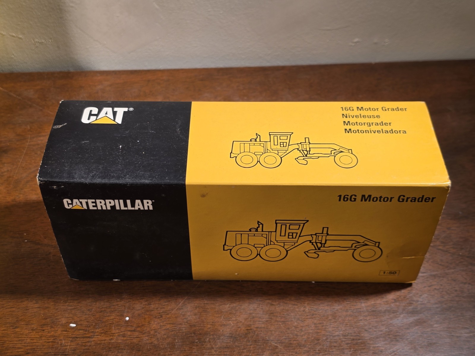 NZG 387 Caterpillar Diecast CAT 16G Motor Grader 1/50 SCALE LIMITED EDITION #194