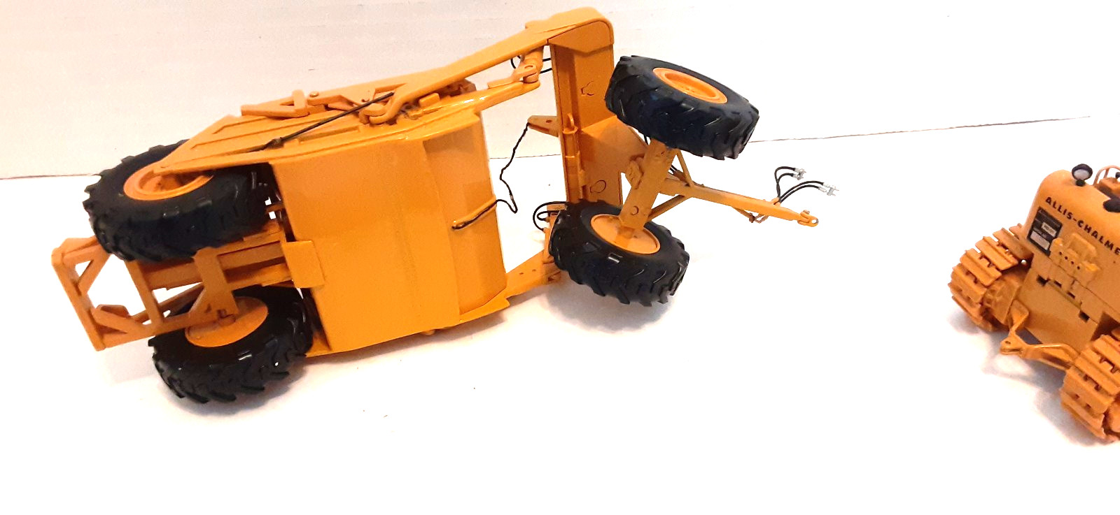 1:50 Allis-Chalmers HD-21 Crawler With Ejector Scraper By First Gear