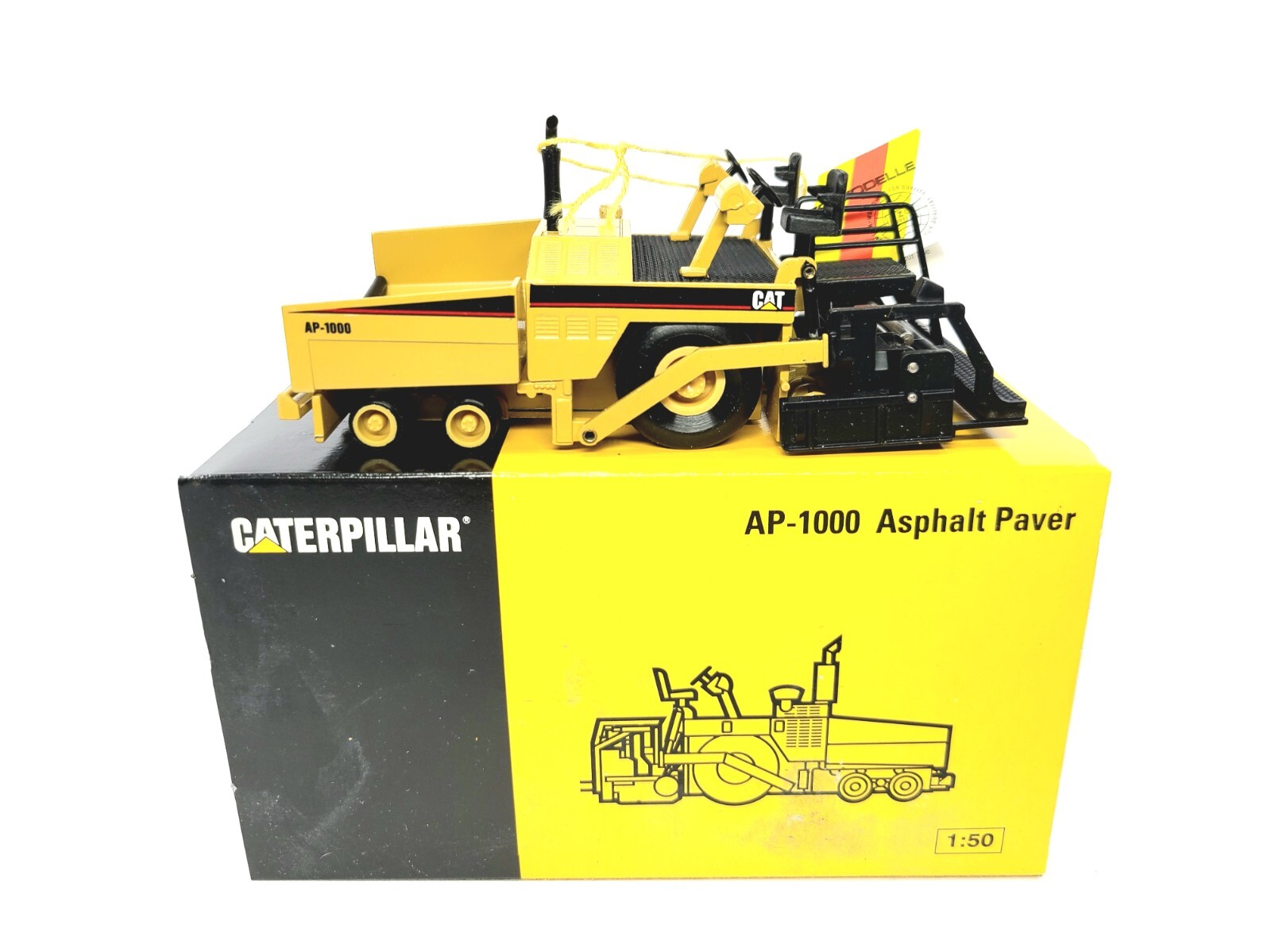 Caterpillar Cat AP-1000 Asphalt Paver – NZG 1:50 Scale Diecast Model #3881 New