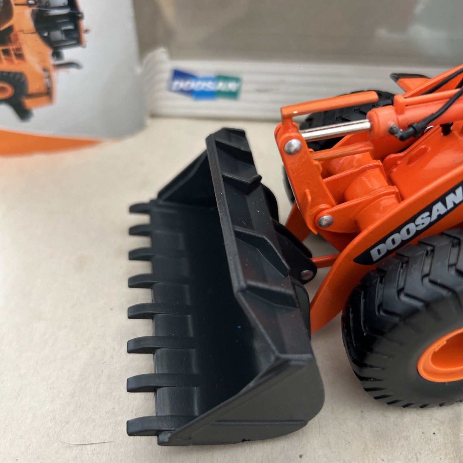 CLOVER WORLD,DOOSAN DL420 Loader Ech:1/40, 1/40, DOOSAN-DL420 box 5