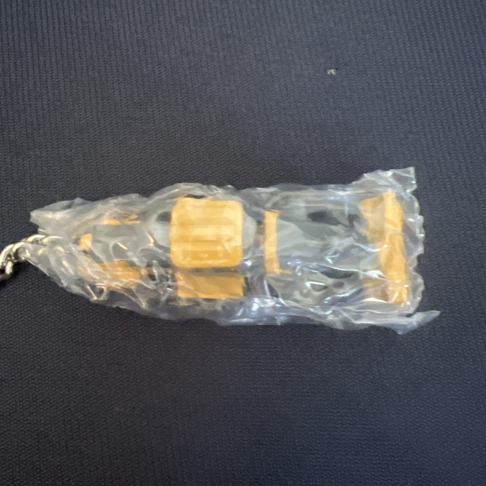 John Deere Ertl Tomy Construction Yellow Wheel Loader Keychain New In Pkg NWOT ￼
