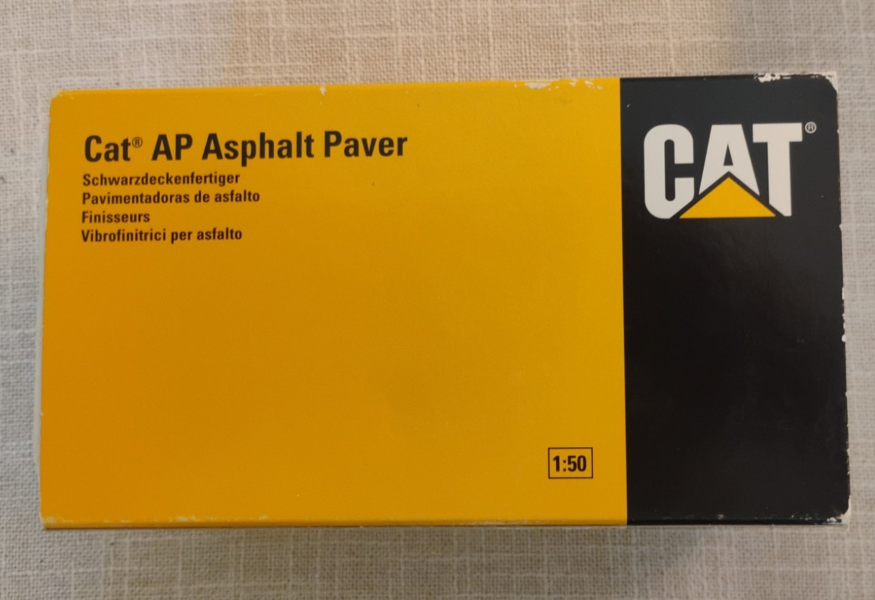 Caterpillar Cat AP-1000B Asphalt Paver Green NZG 1:50 Scale Diecast Model #4791