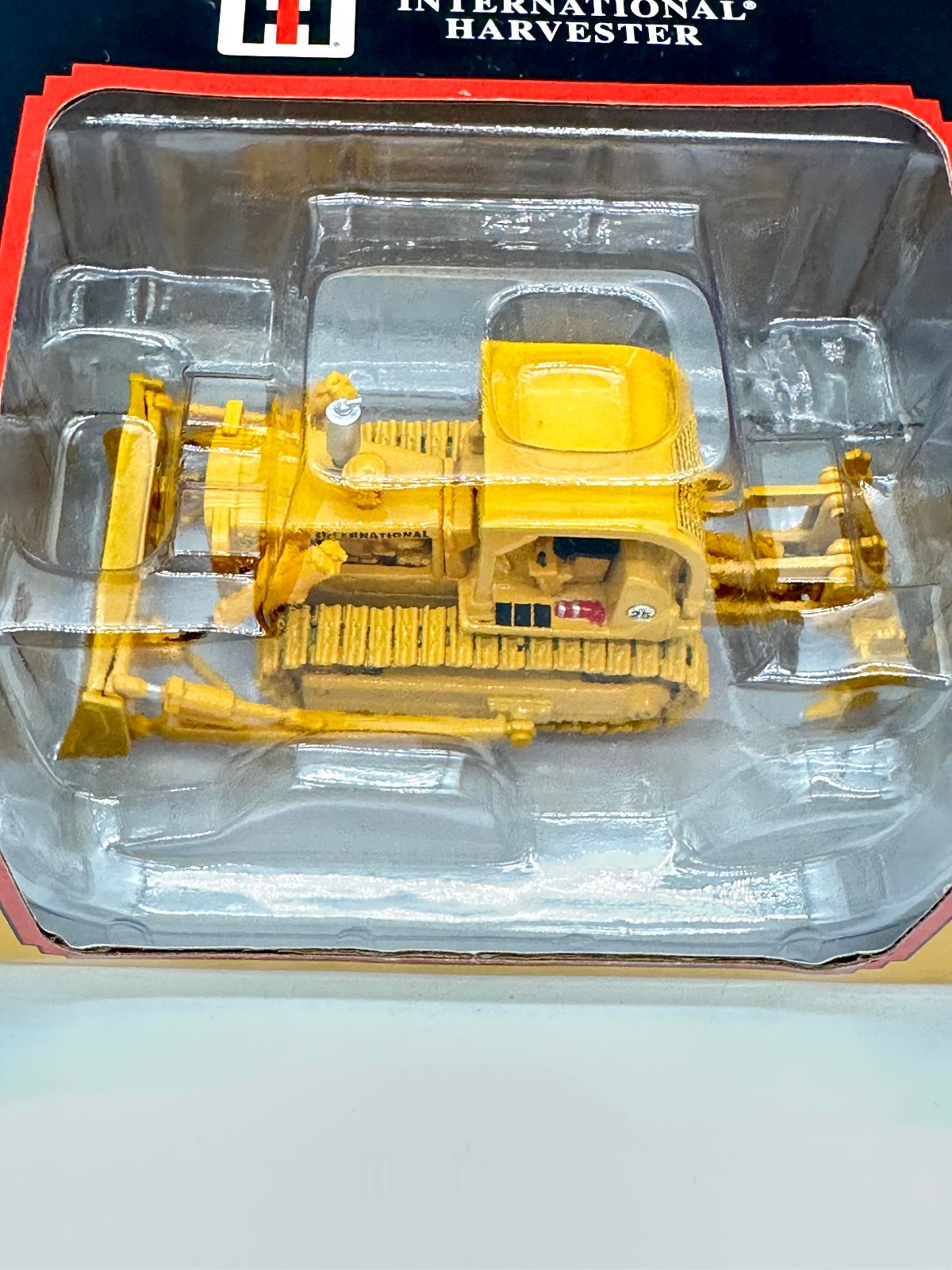 International TD-25 Crawler With Ripper By First Gear 1/87th Scale