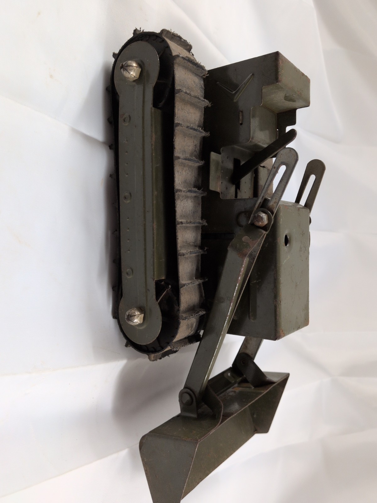 Vintage 1960s Structo Green U.S. Army Engineers Bulldozer Pressed Steel Toy Rare