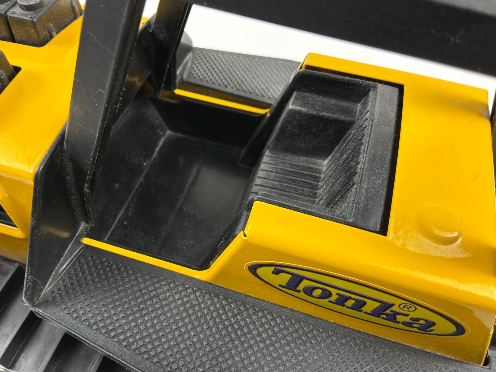 Hasbro 2012 Tonka Yellow Plastic Metal Bulldozer M-7461 Construction Toy Truck