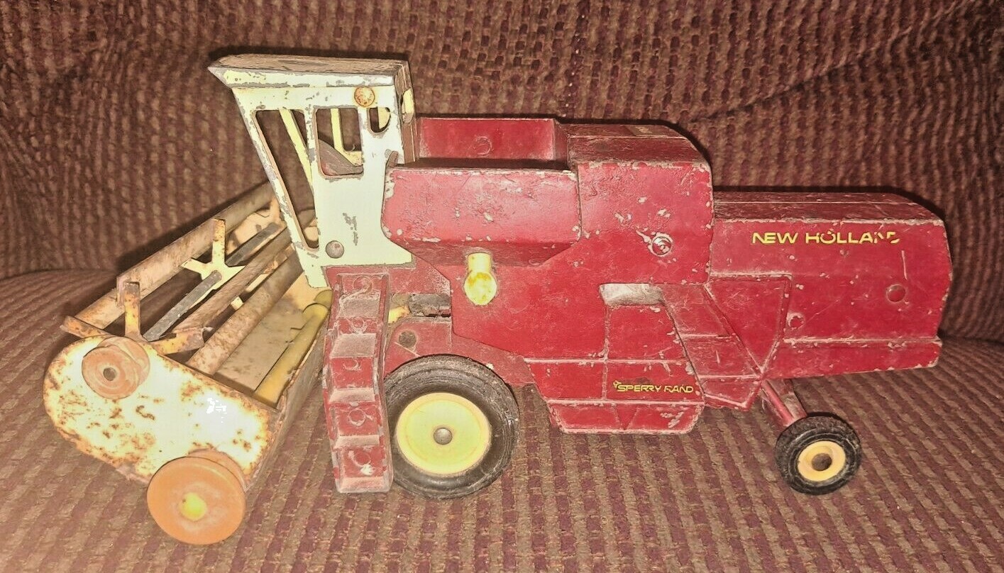 New Holland Sperry Rand vintage Combine and hayliner combo ERTL