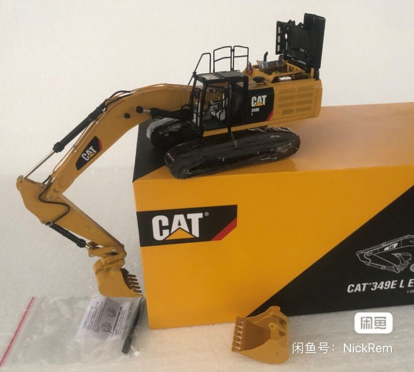 Caterpillar Cat 349E L Excavator Quick Coupler 2 Buckets CCM 1:48 Scale New Box