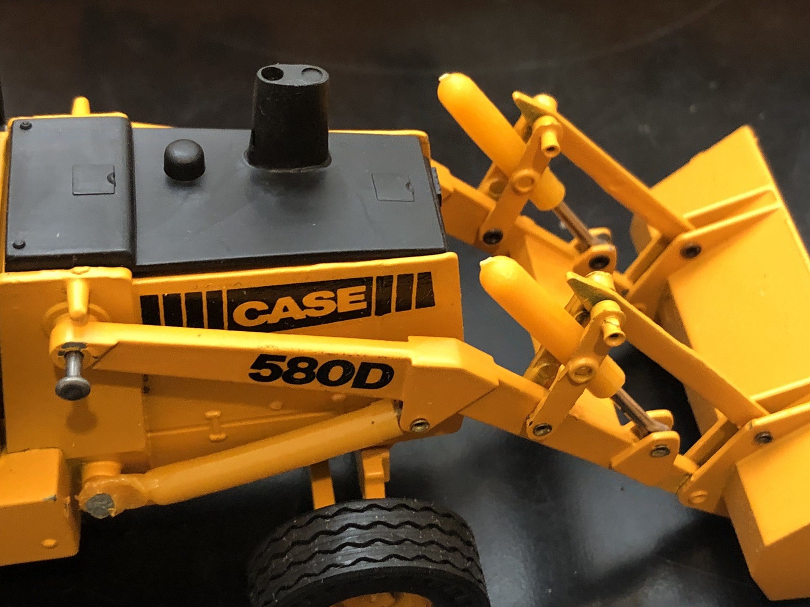 Conrad #2931 CASE 580D Construction King Backhoe Loader Diecast Model – 1:35