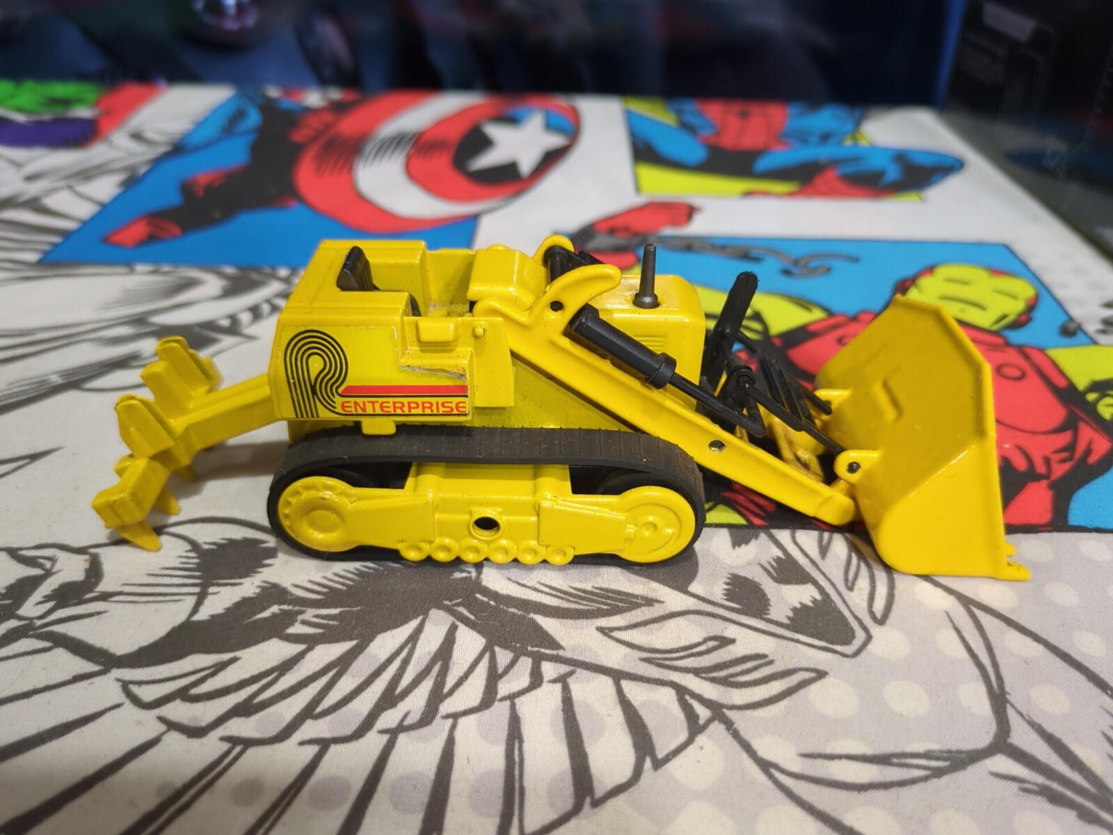 Majorette- Enterprise, Bulldozer – #2103920 -1/56 Ech.