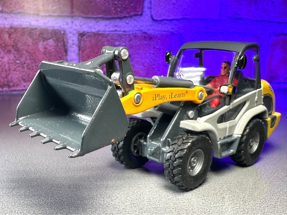 Collectible Toy Wheel Loader or Front-End Loader from iPlay iLearn