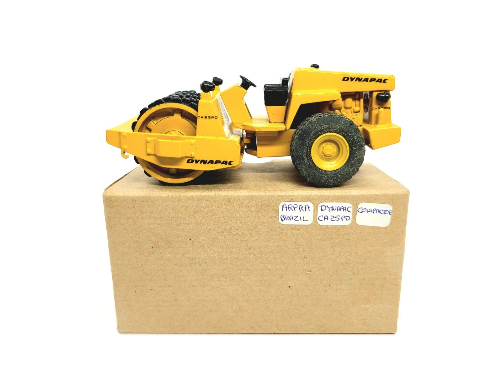Dynapac CA25PD Padded Compactor – Arpra Supermini 1:50 Scale Diecast Model