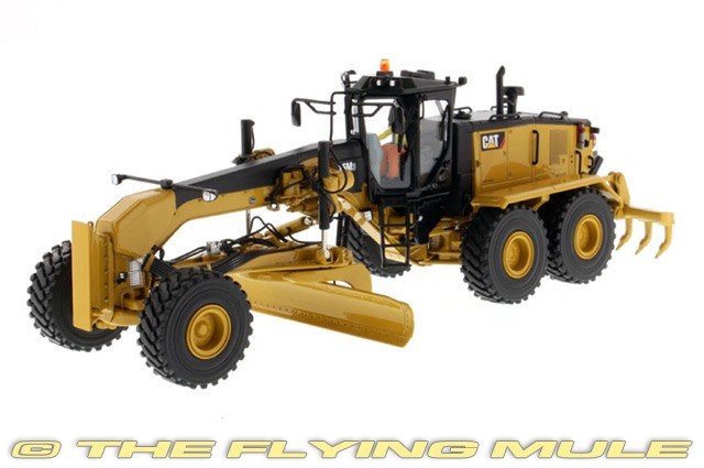 Diecast Masters 1:50 16M3 Motor Grader