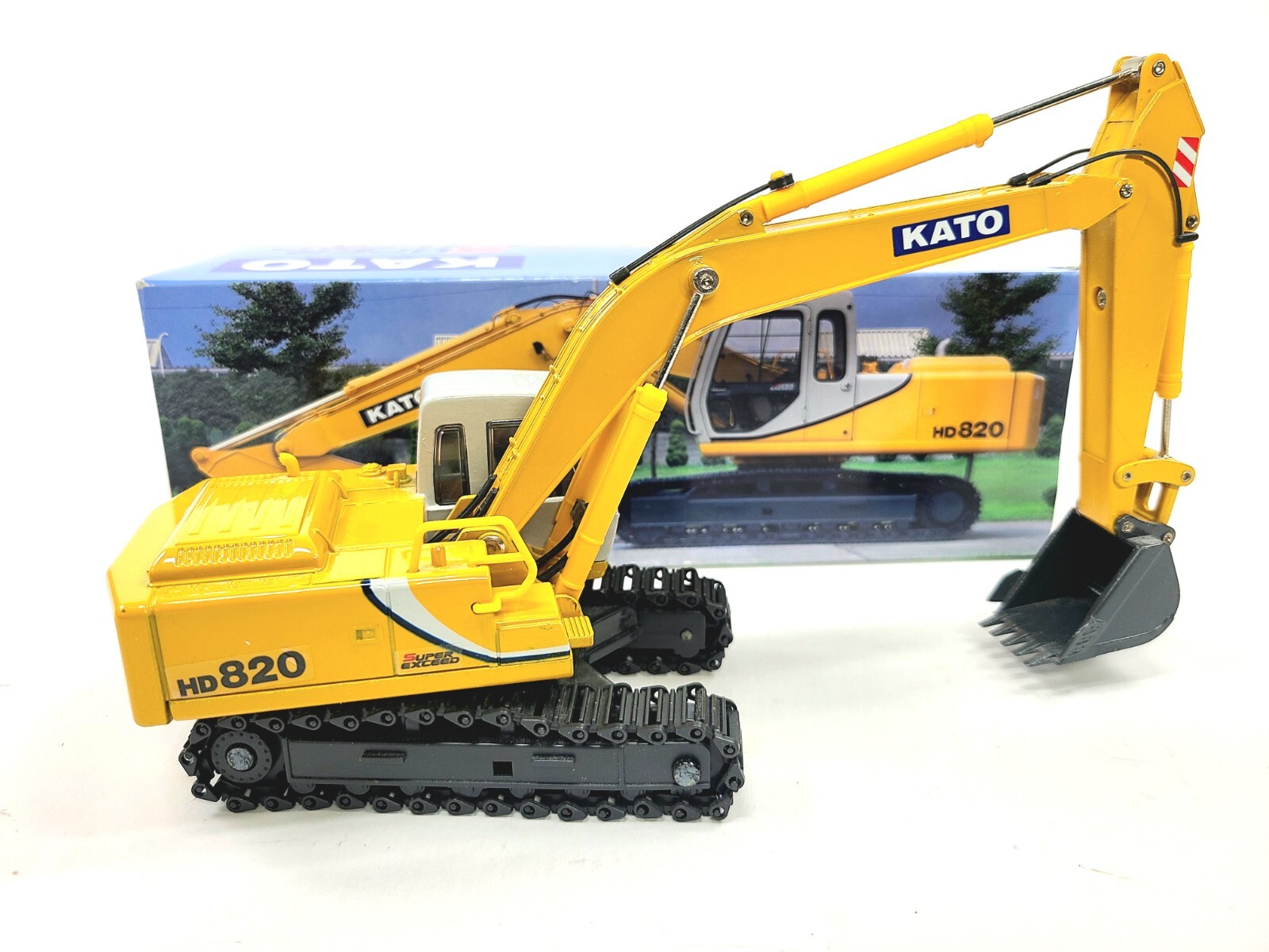 Kato HD820 Excavator – Goodswave 1:43 Scale Diecast Model #90850 New