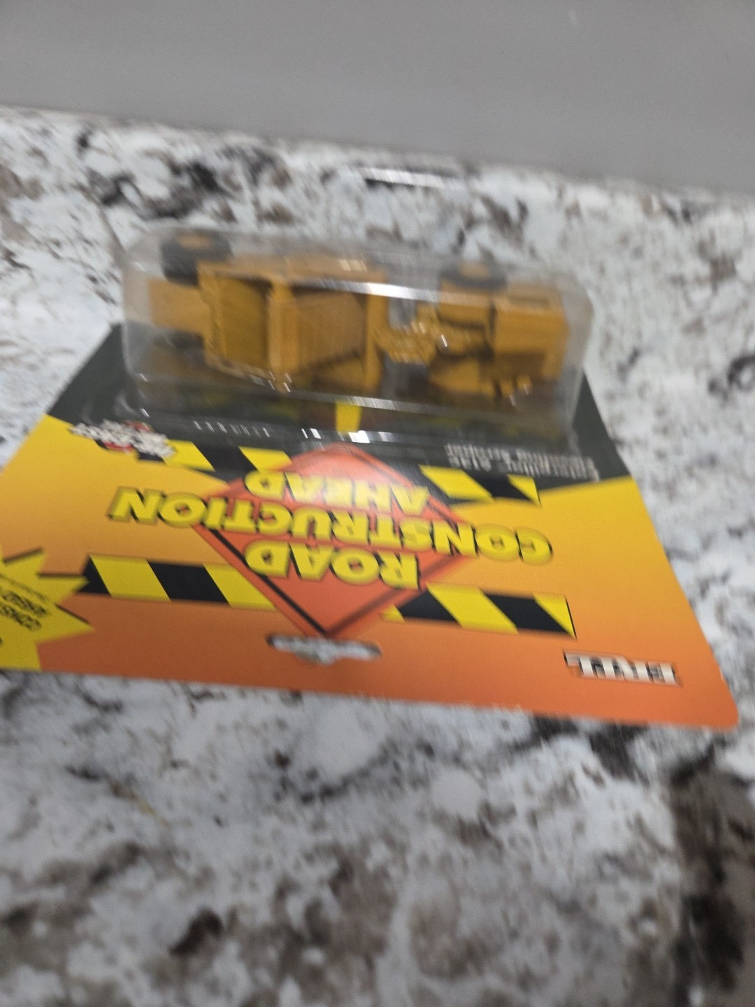 ERTL Road Construction Ahead Caterpillar 613C Elevating Scraper Die-Cast – NEW