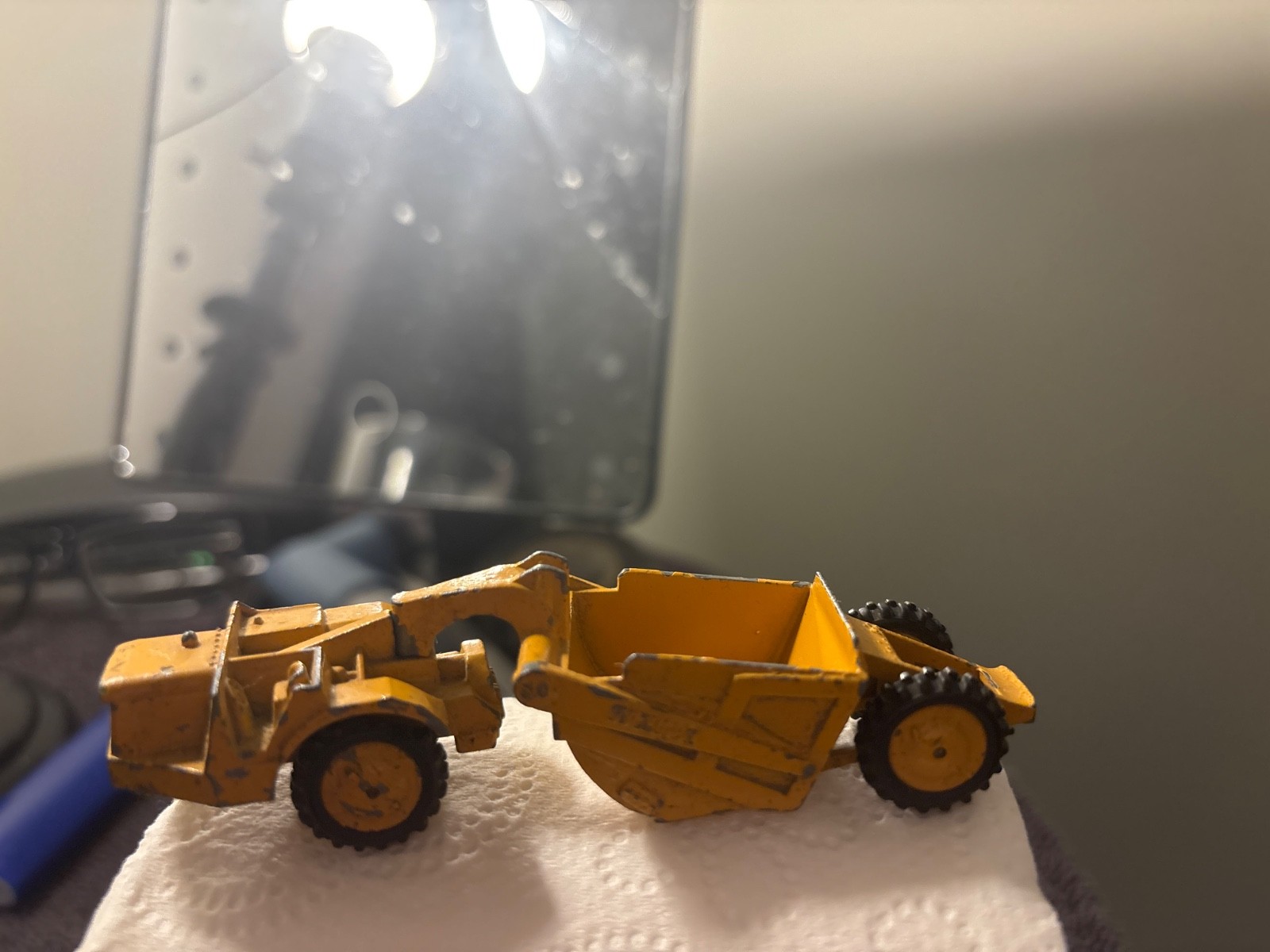 Vintage Lit’l Toy No 8-69 Michigan 310 Die-cast Construction Scraper Made In USA