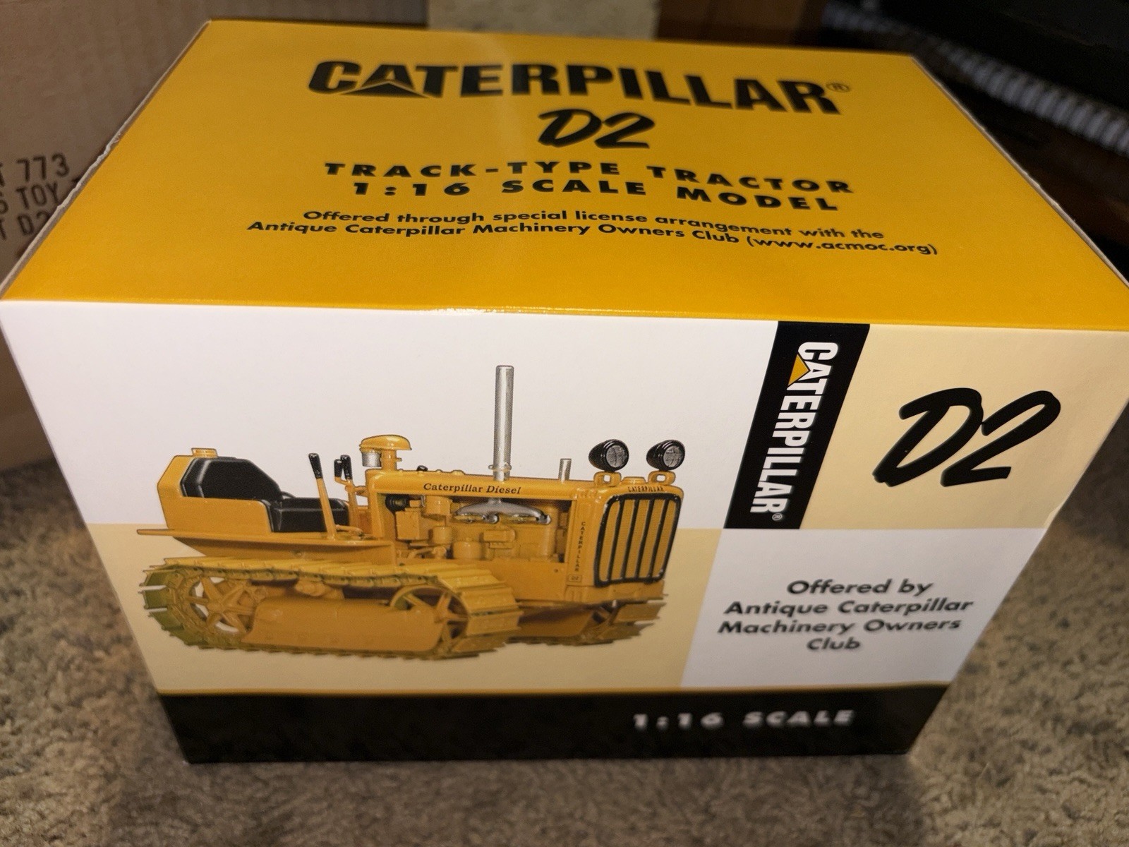 NEW SEALED 2003 1:16 SpecCast Caterpillar Cat D2 Crawler Tractor