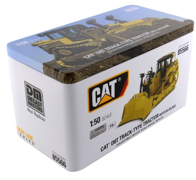 DIECAST MASTERS – Toro CATERPILLAR D8T with Driver and Metal Case – 1/50 -…