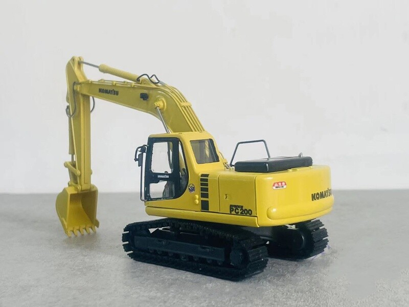 1:50 KOMATSU PC200-6 Excavator Construction Machine Equipment Diecast Model