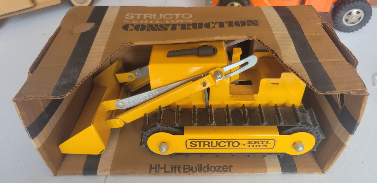 STRUCTO CONSTRUCTION SHOVEL BLADE BULLDOZER TRUCK LIKE TONKA NICE MIB NOS W BOX