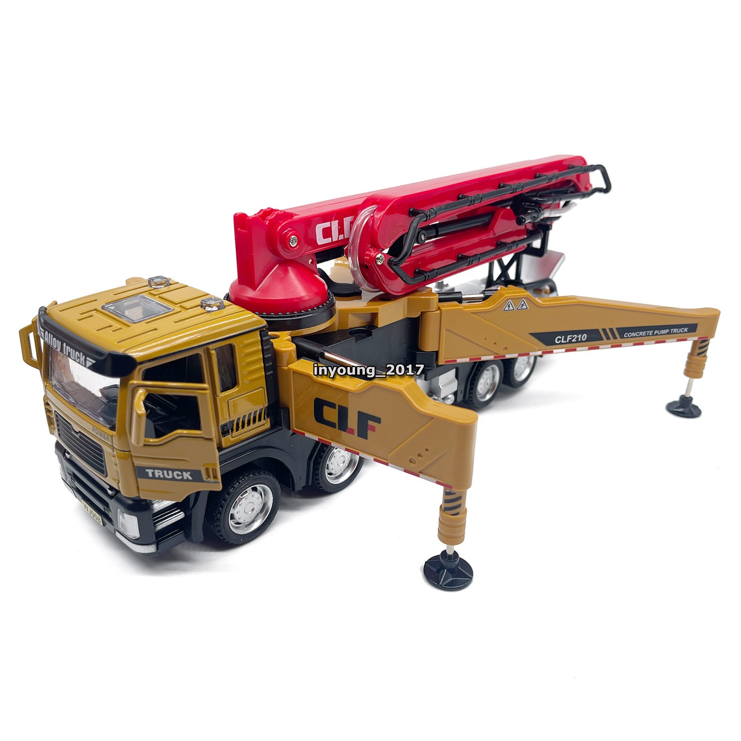 1:60 Concrete Pump Truck Toy Diecast Construction Vehicle Model for Boys Yellow