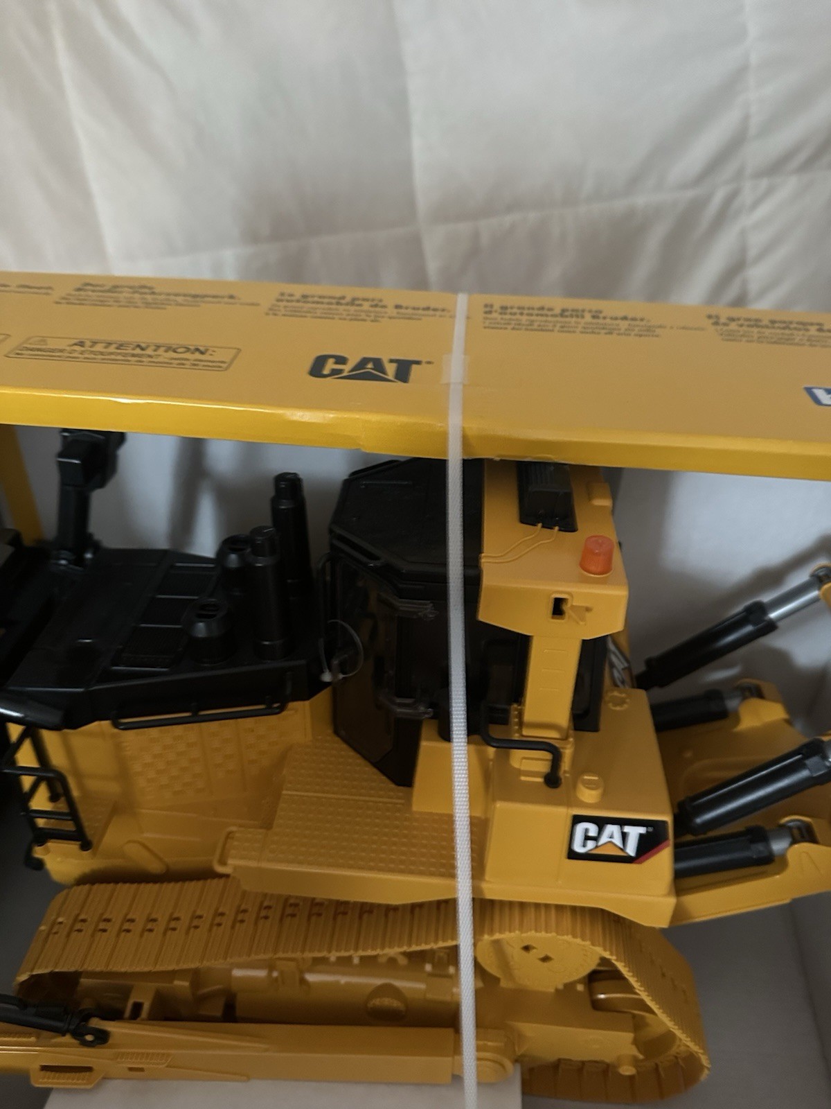 Bruder 1:16 CAT Large Track-Type Tractor Yellow/Black Plastic Unopened Box