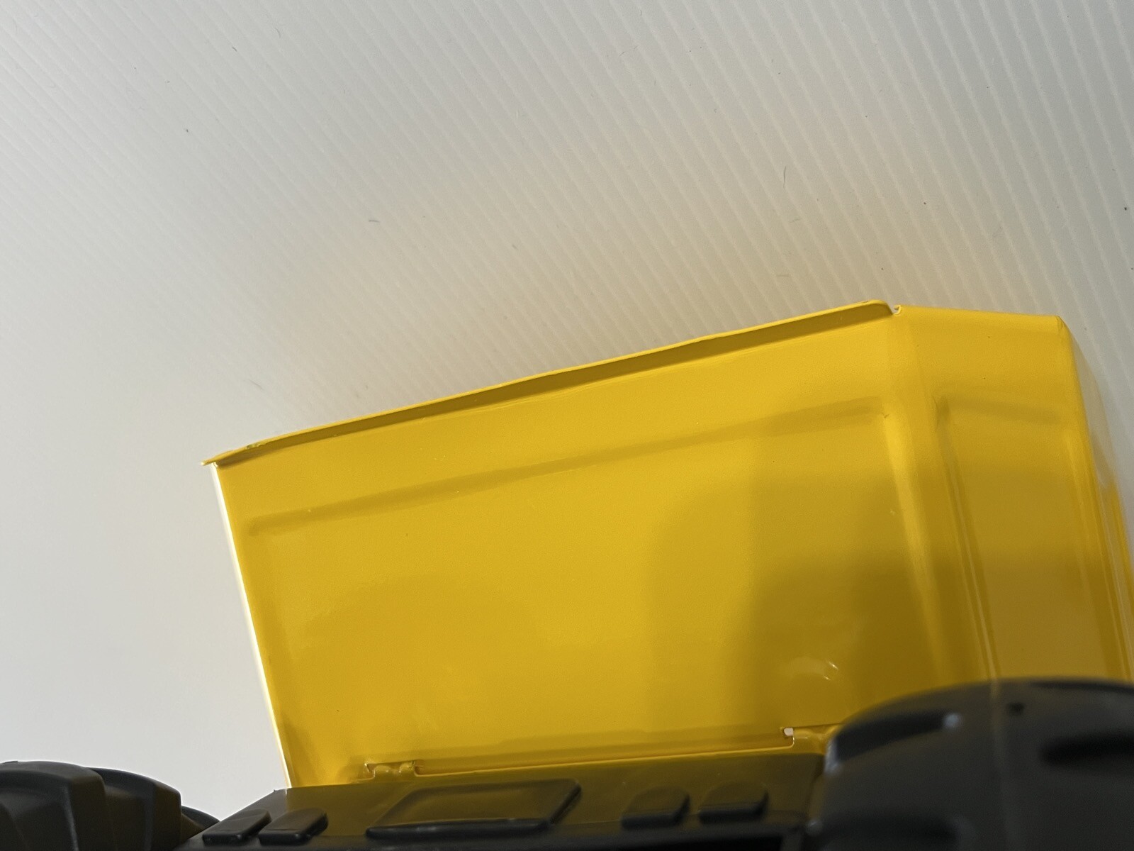 TONKA 354 CLASSIC CONSTRUCTION YELLOW MIGHTY DUMP TRUCK METAL 2012 HASBRO 93918